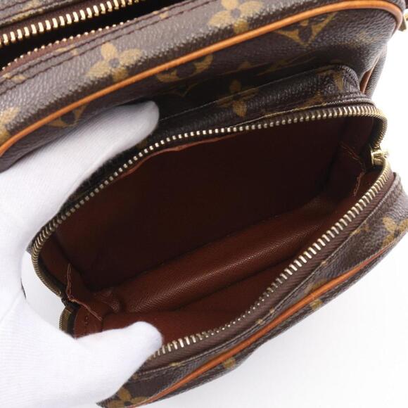 LOUIS VUITTON Brown Monogram Leather Shoulder Bag - Picture 5 of 11